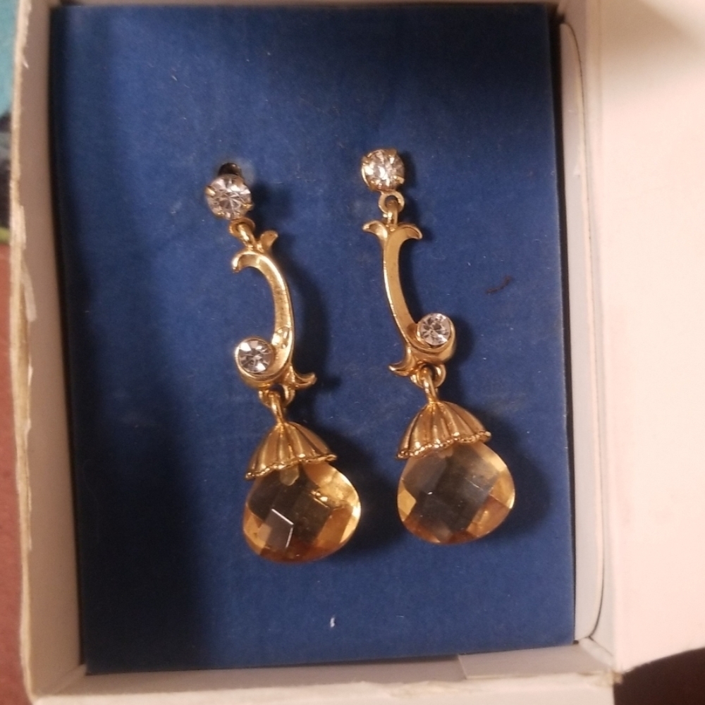 Vintage Avon earrings with amber stone and crystal